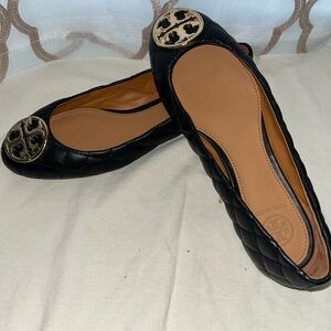 Tory Burch Black Quilted Leather Logo Ballet Flats with Gold Medallion